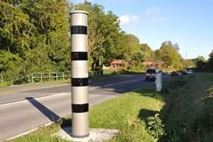 Blitzer und Geschwindigkeitsüberschreitung